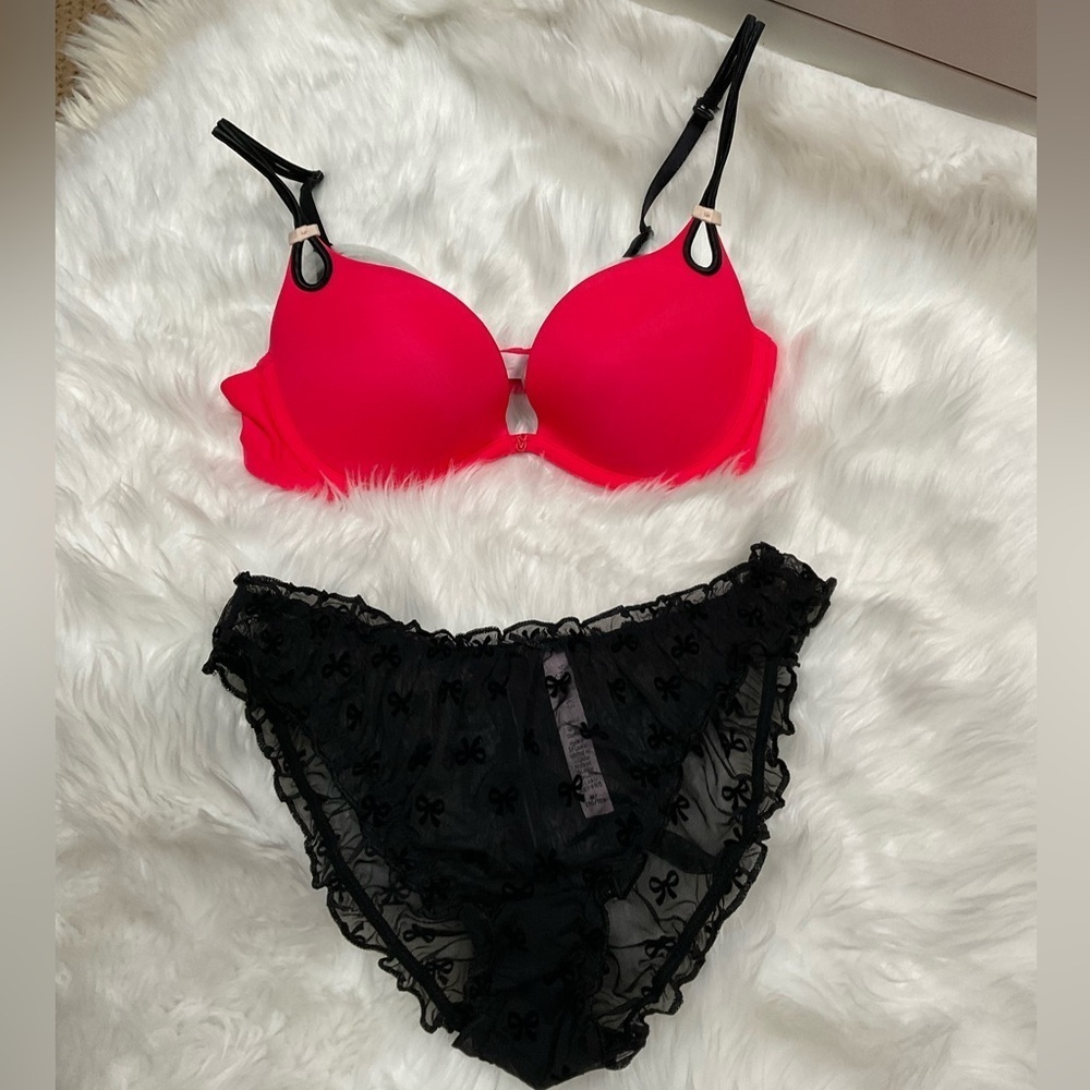 Victoria's Secret Vibrant Pink/Orangy Bra and Black panty